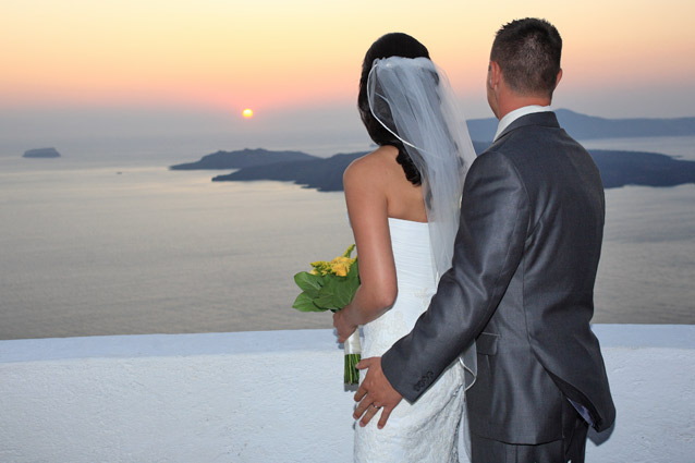 sunset wedding santorini