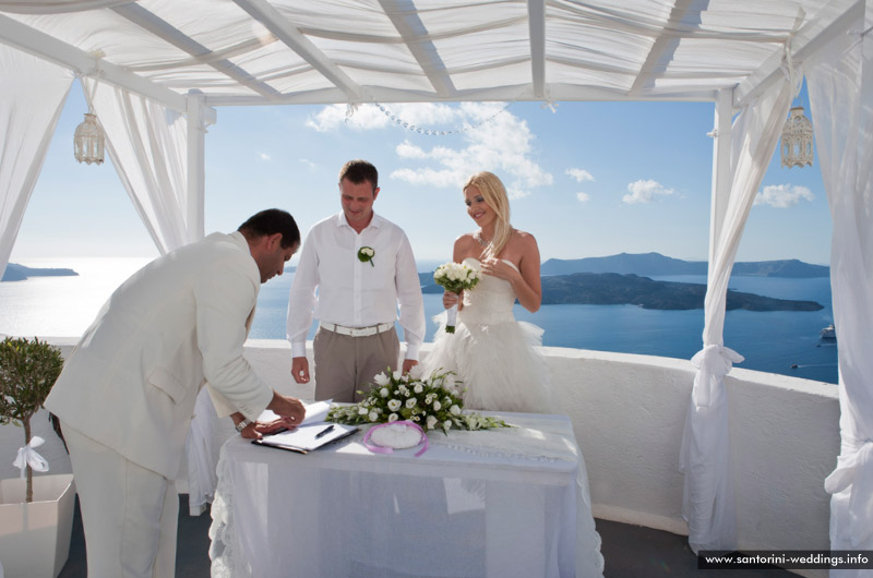 Wedding in Santorini