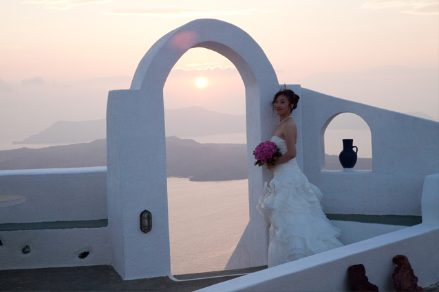 sunset wedding santorini