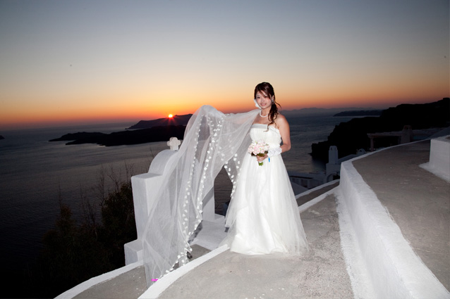 santorini sunset wedding