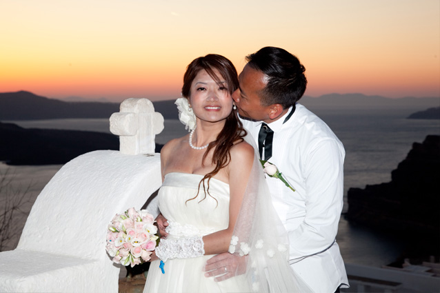 santorini sunset wedding