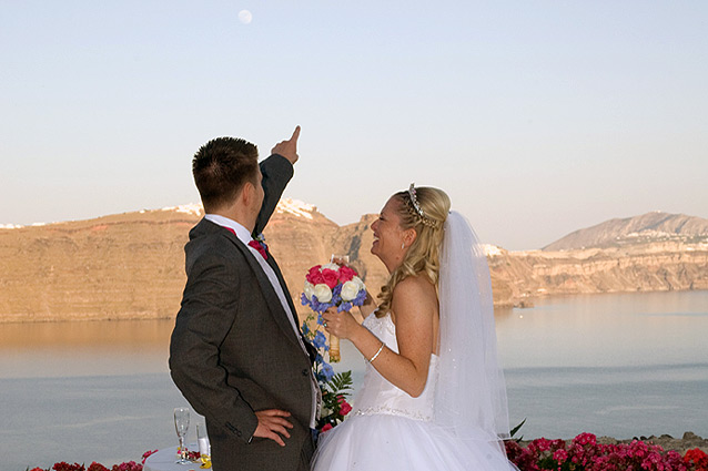 get married in santorini