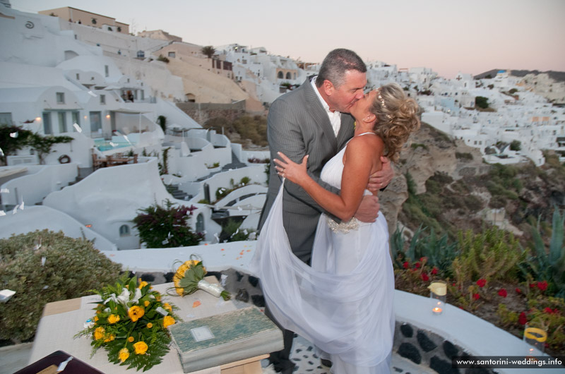 andronis santorini wedding