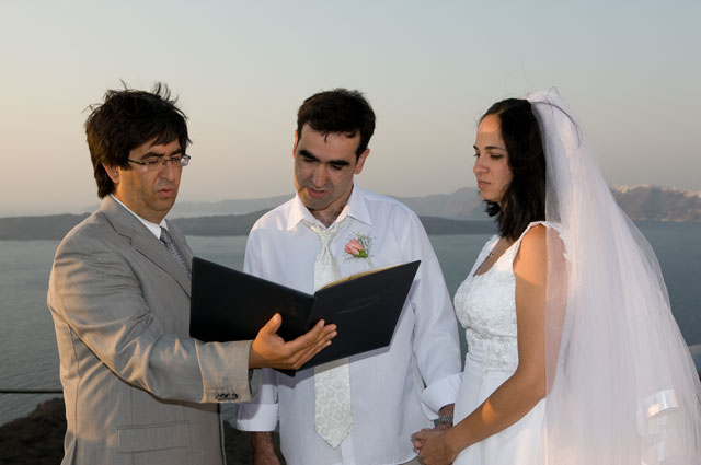 exchanging-vows