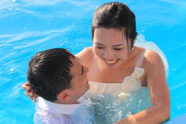 pool wedding santorini