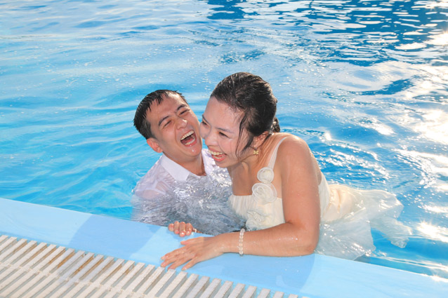 pool wedding santorini