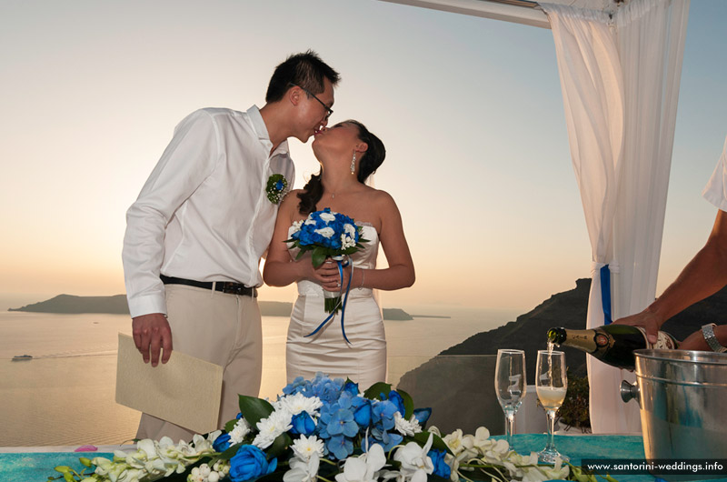 Santorini Weddings / Dana Villas