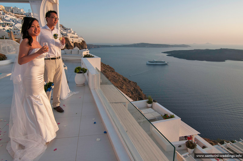 Santorini Weddings / Dana Villas