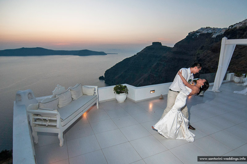 Santorini Weddings / Dana Villas