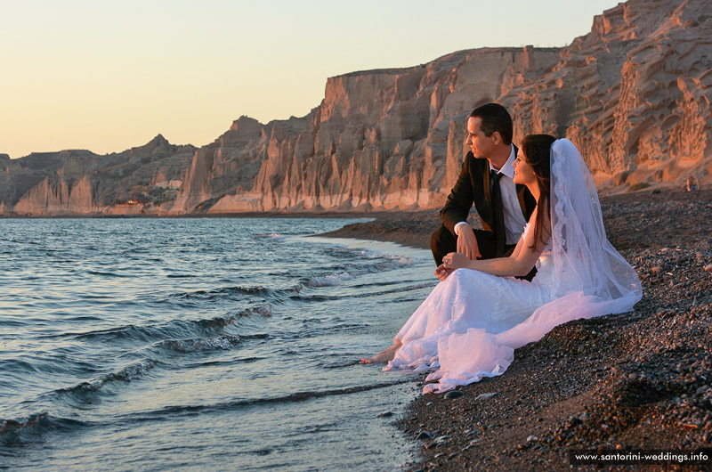 Santorini Weddings / Dana Villas