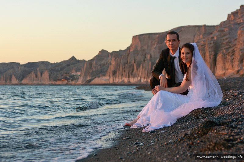 Santorini Weddings / Dana Villas