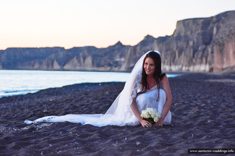 Santorini Weddings / Dana Villas