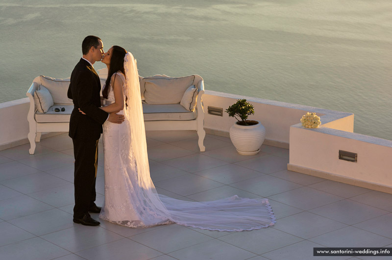 Santorini Weddings / Dana Villas