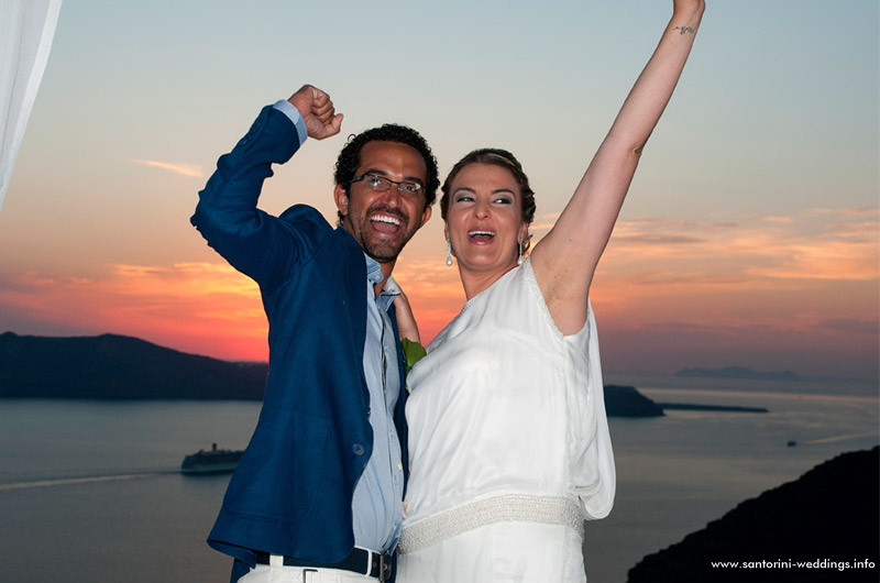 Santorini Weddings / Dana Villas