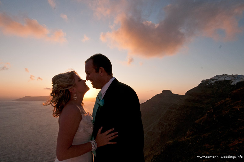 Santorini Weddings / Dana Villas