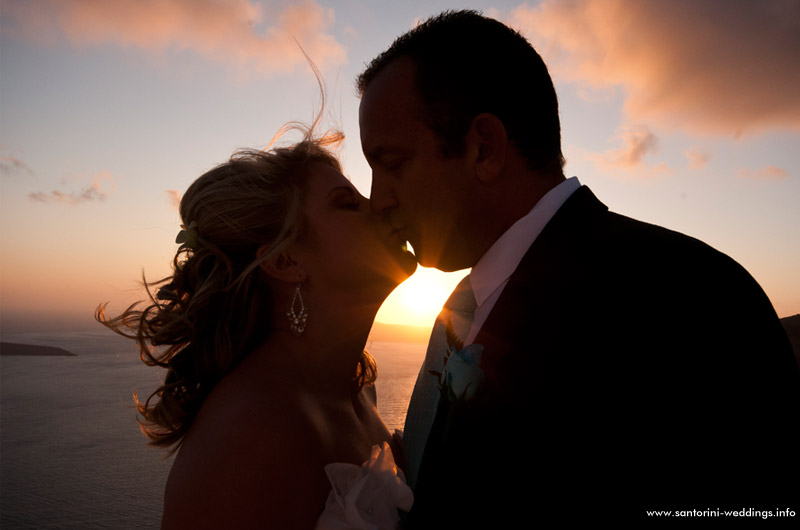 Santorini Weddings / Dana Villas