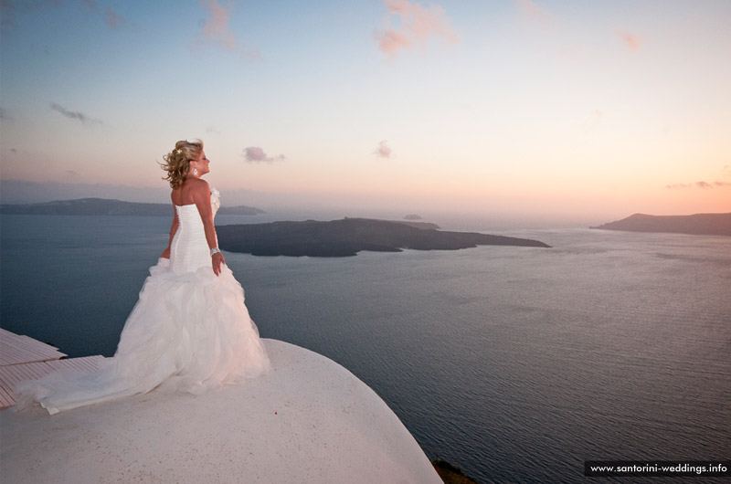 Santorini Weddings / Dana Villas