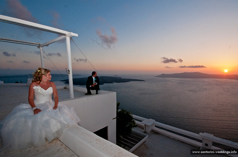 Santorini Weddings / Dana Villas