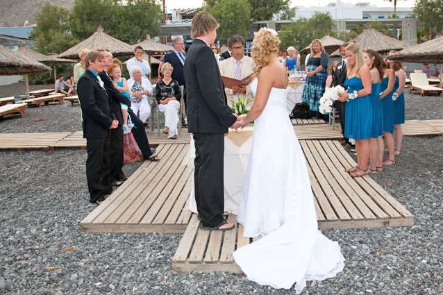 beach wedding santorini