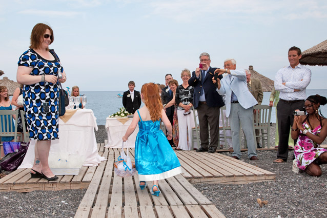 beach wedding santorini