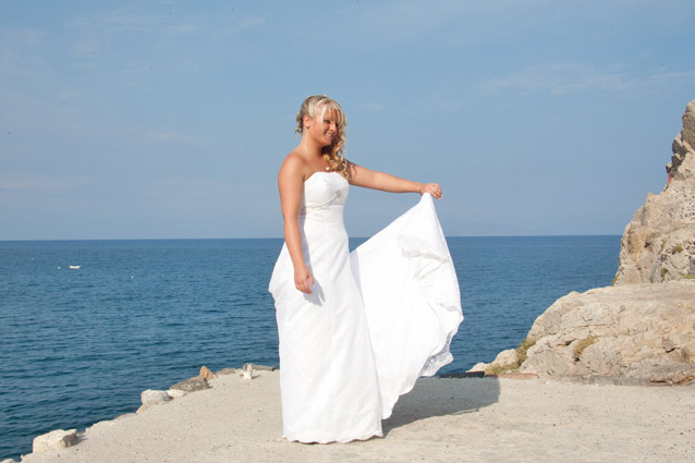 beach wedding santorini