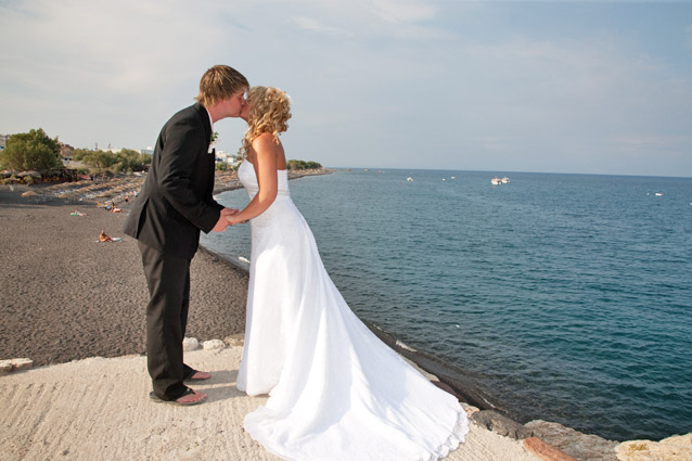 beach wedding santorini