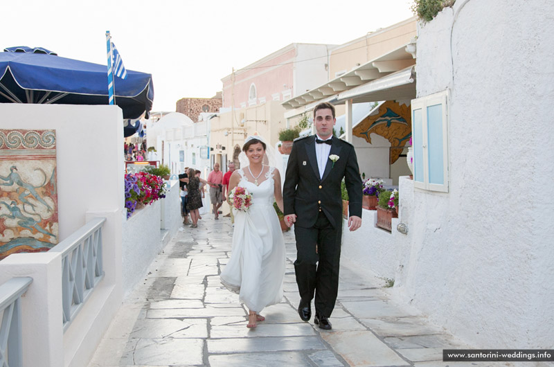 Santorini Weddings / Lava Oias