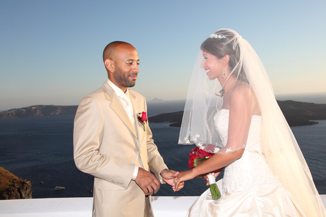 Wedding in Santorini Loucas Hotel