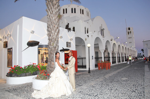 wedding in loucas santorini