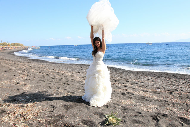 beach wedding santorini