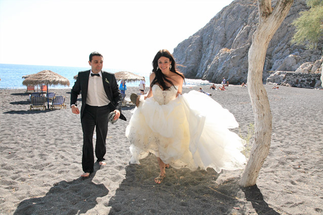 beach wedding santorini