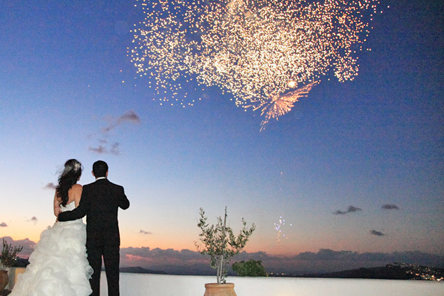 beach wedding santorini