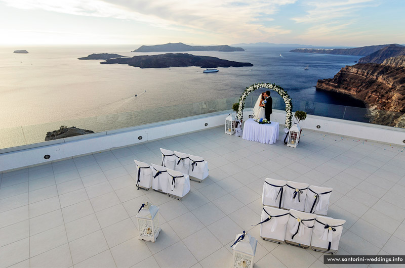 Wedding in Santorini