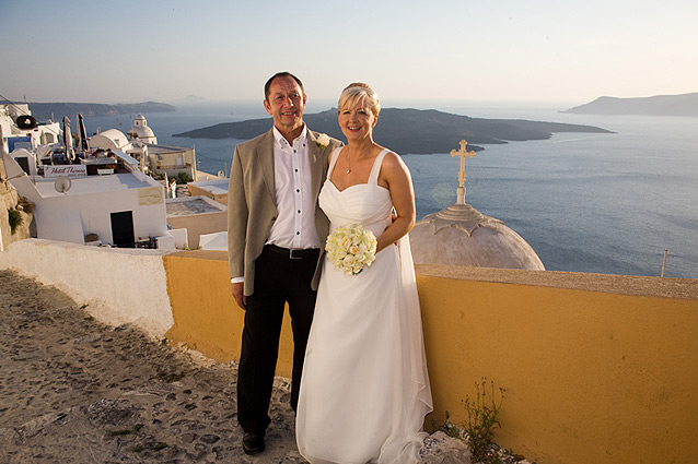 honeymoon in santorini