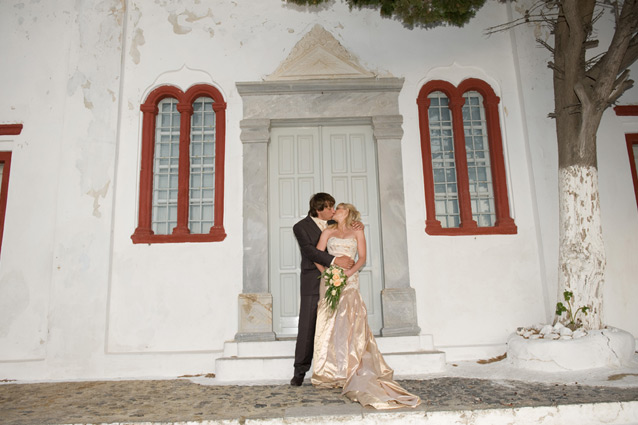 get married in santorini