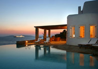 honeymoon travel - mykonos hotel pool